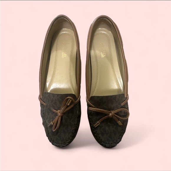 Michael Kors Tan and Brown Women's Loafers - Picture 2 of 6